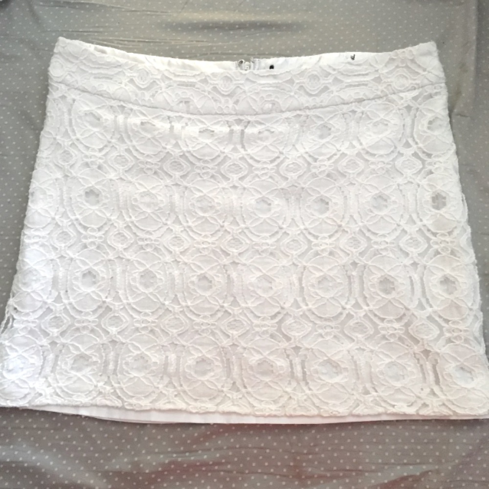 White lace skirt